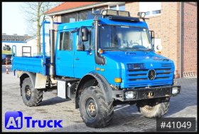 437/25 U4000, 4x4, Pritsche, Doka, 6 Sitze